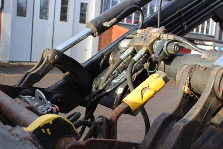 635722-21 Tractor Case IH CX90 -1999, New info!