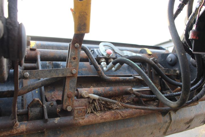 635722-22 Tractor Case IH CX90 -1999, New info!