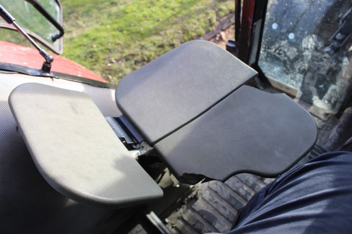 635722-42 Tractor Case IH CX90 -1999, New info!