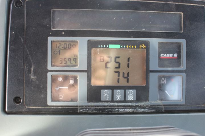 635722-46 Tractor Case IH CX90 -1999, New info!