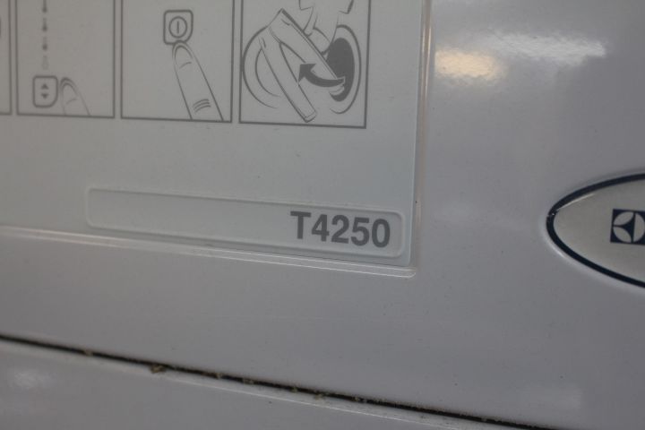 629376-5 Updated information: TUMBLEDRYER Electrolux T4250