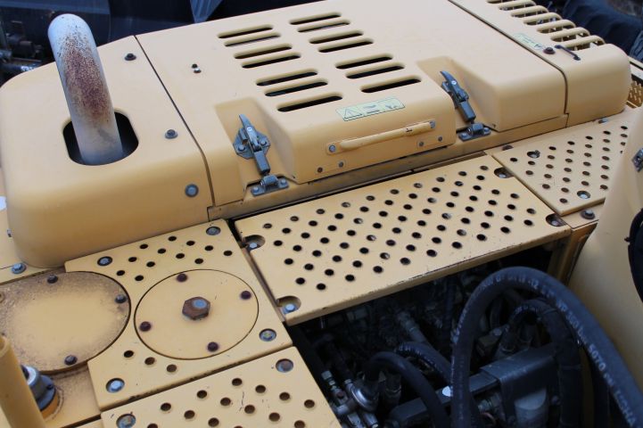 639324-16 Crawler excavator Volvo EC 140LC