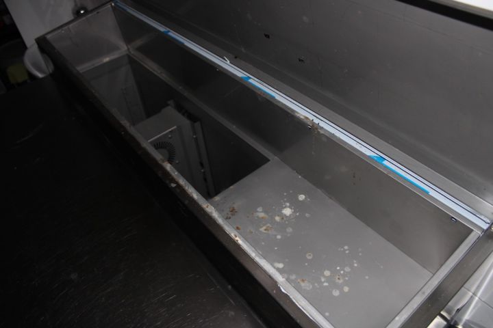 637726-4 Kylbänk med två skåpsluckor och kylränna Asber ETPZ-135 -2017