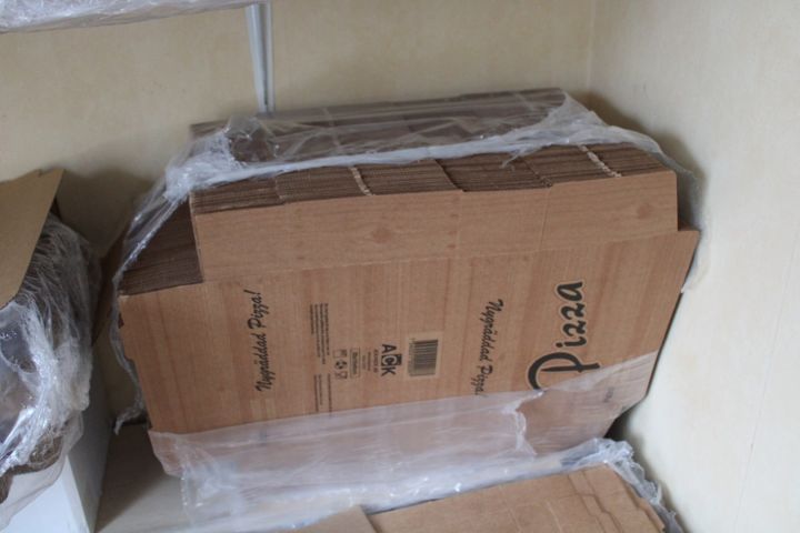 637743-4 Pizzakartonger, ovikta