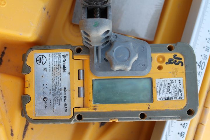 640018-7 Flat laser Sitech LL300 N with tripod