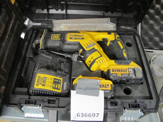 636697-1 Tiger saw, DeWalt DC367