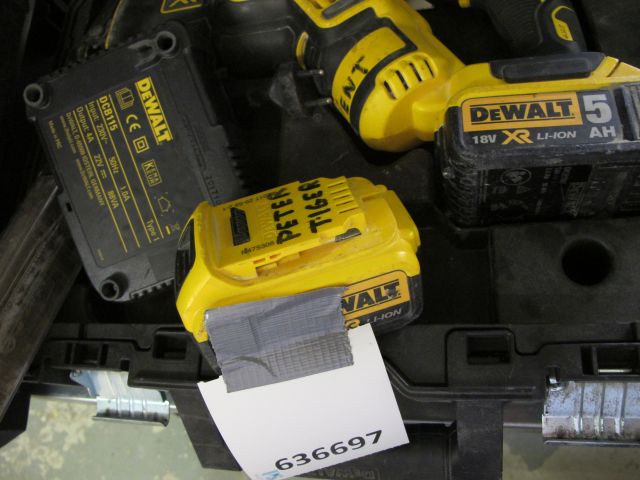 636697-6 Tiger saw, DeWalt DC367