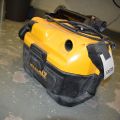 636720-2 Vacuum Cleaner, DeWalt DCV 584L
