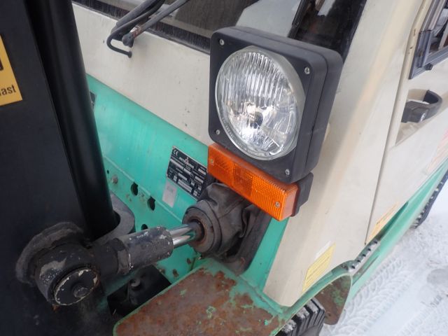 599301-26 Diesel truck Mitsubishi FD20