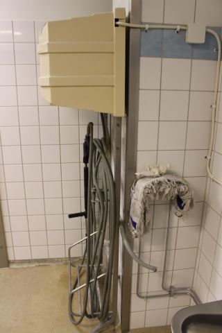 637772-3 Spolanläggning högtryckstvätt Electrolux, väggmonterad