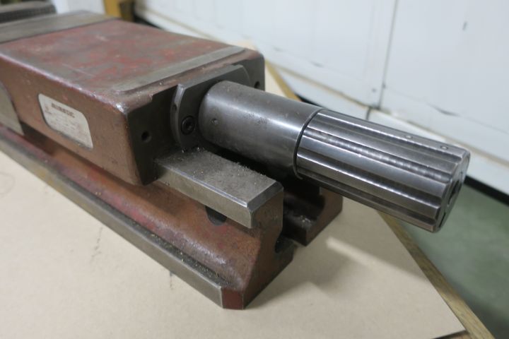 638998-7 Hydraulic vice Allmatic 160