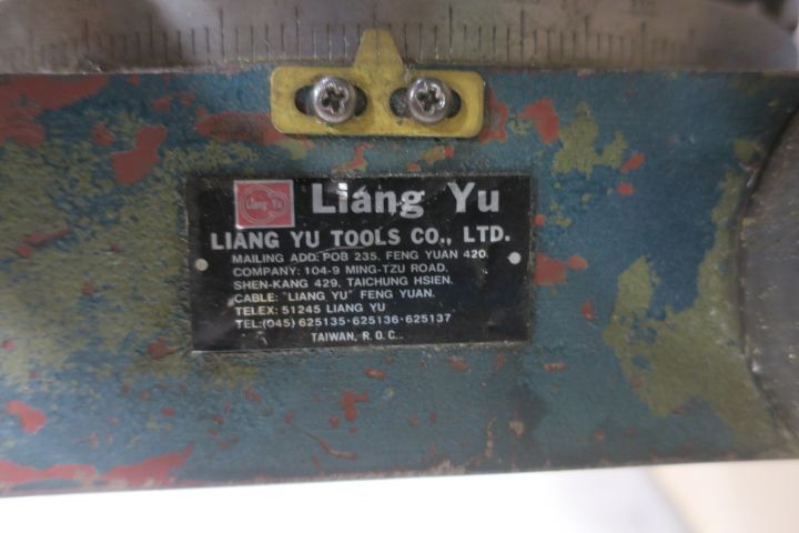 638999-6 Round feeding table Liang Yu