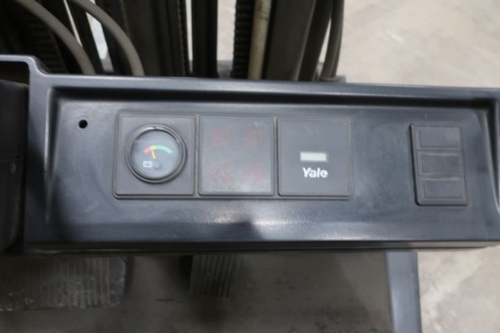 639480-10 Forklift truck Yale ERP 30 ALF E2145 incl. Charging station - 1995 * Updated info *