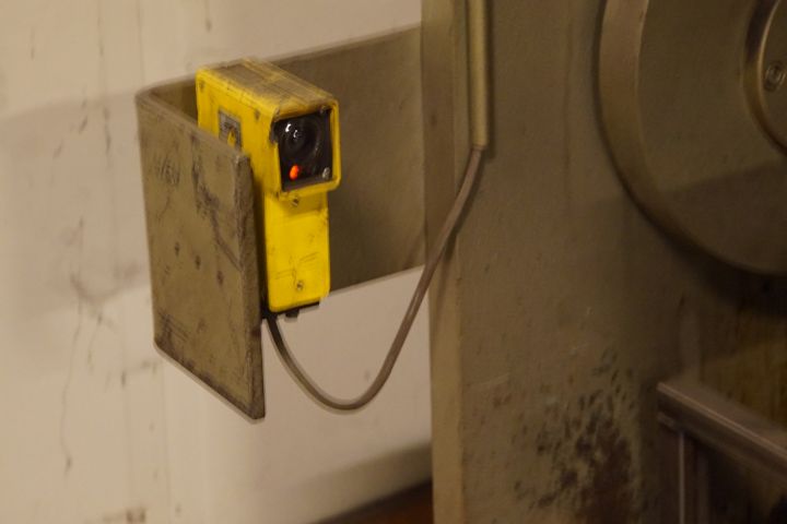 639769-9 Grayscale "Darley"