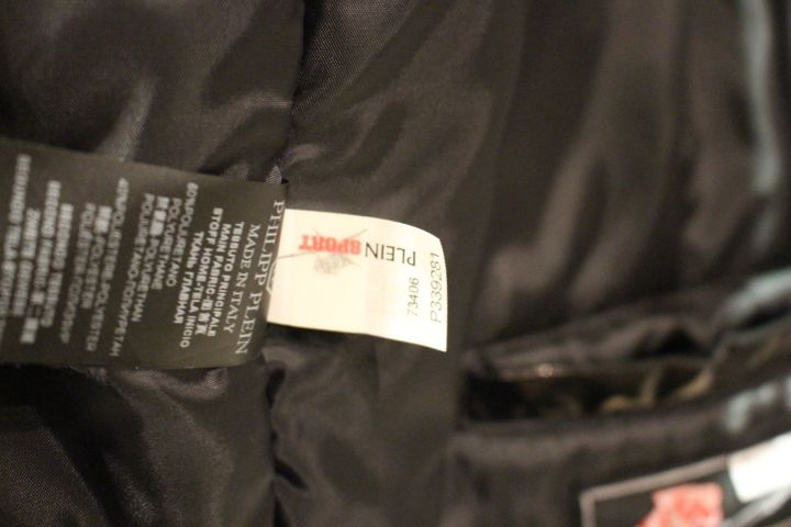 635823-8 Down jacket silver Plein Sport, size XL