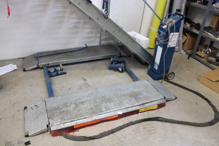 626107-1 Mobil saxlyft Nussbaum Sprinter Mobil II 2500kg -2011