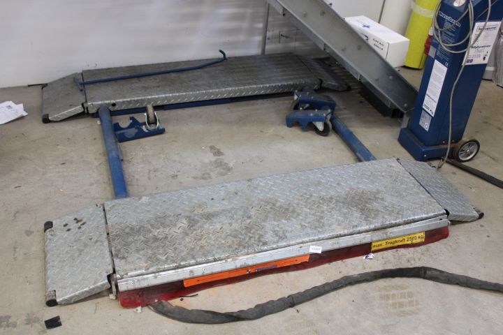 626107-3 Mobil saxlyft Nussbaum Sprinter Mobil II 2500kg -2011