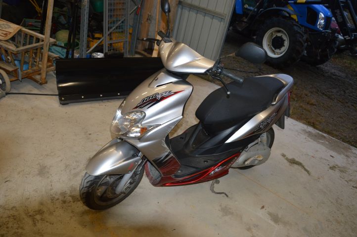 643220-1 YAMAHA JOG R - 2006 (POY353)