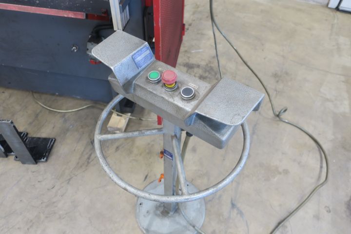 622137-3 Press break Bayler IV 30x1550