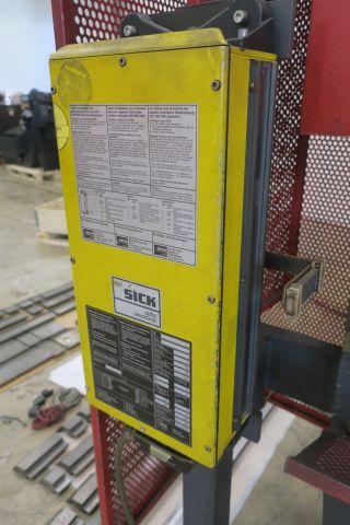 622137-6 Press break Bayler IV 30x1550