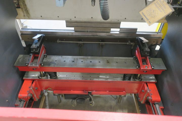 622137-9 Press break Bayler IV 30x1550