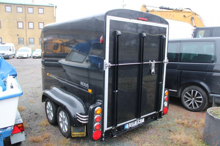 626170-3 Täckt släpvagn Humbaur Rexus 1400KG (750kg) -2015