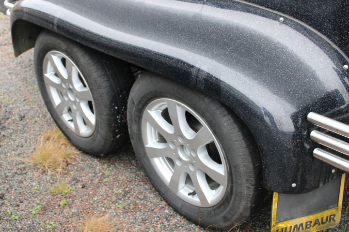 626170-4 Täckt släpvagn Humbaur Rexus 1400KG (750kg) -2015