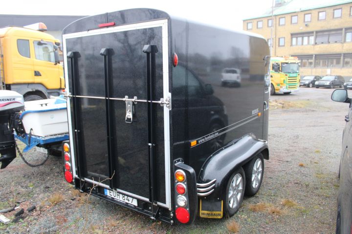 626170-14 Täckt släpvagn Humbaur Rexus 1400KG (750kg) -2015