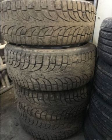 643414-2 Toora 19“ alloy wheels with Pirelli studded tires