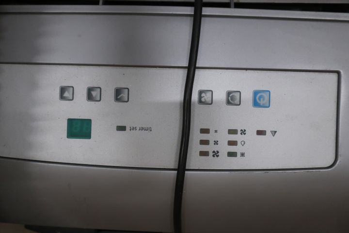 642910-2 Portable AC Zibro P 332