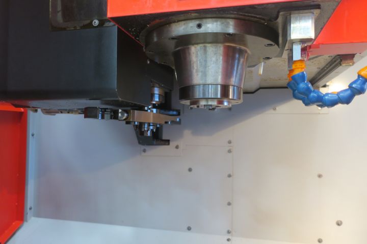 643020-11 VMC Emco Concept Mill 450