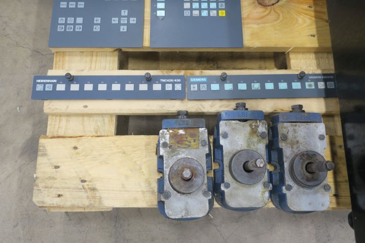 643020-27 VMC Emco Concept Mill 450