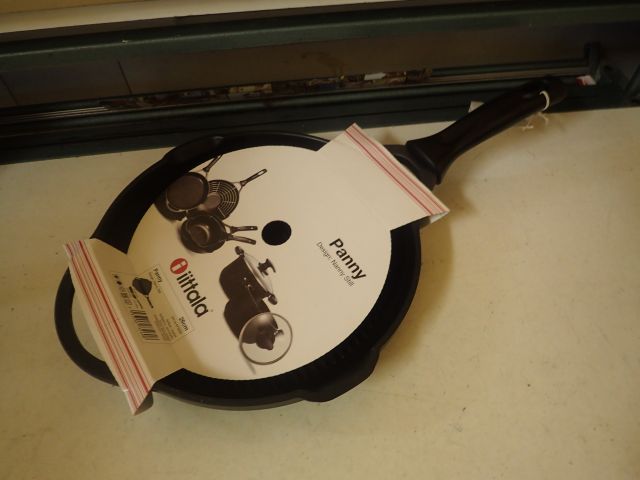 617396-2 Grill pan Iittala & Grill wok cooker Dorre