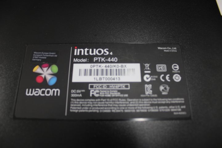 643990-2 Vacom Intuos 4