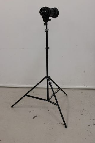 643995-3 Profoto Compact 300 studio flash