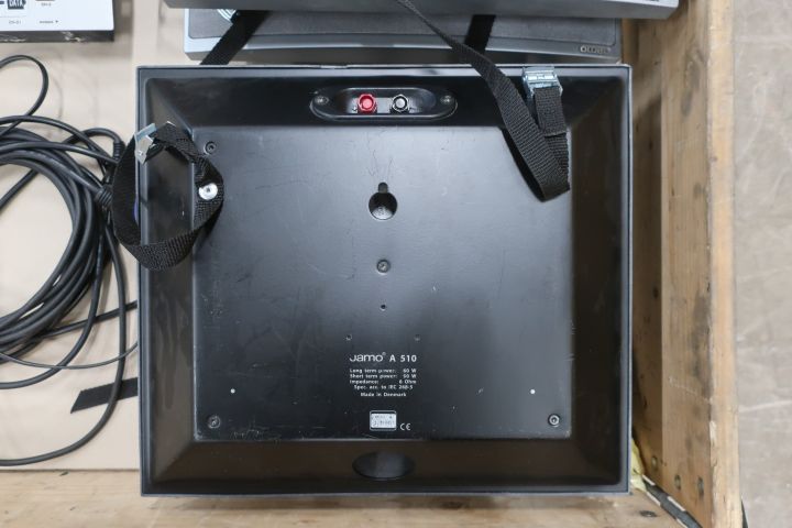 642939-3 Speaker and mixer Canton, Jamo