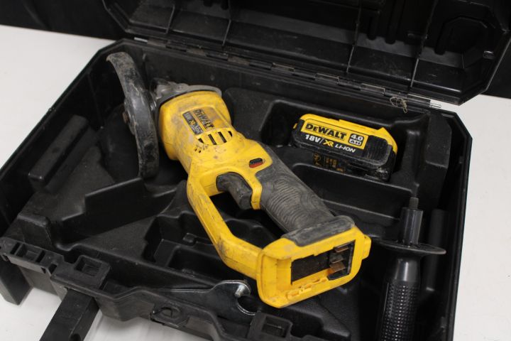 629907-2 Angle grinder - DeWalt DCG 412