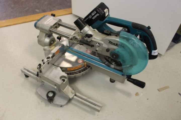 643676-1 Cutting / sawing Makita DLS713