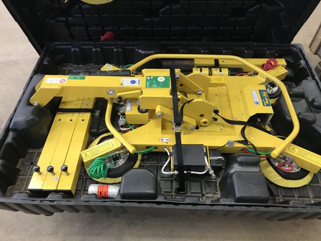 644154-1 Woods Powr-grip equipment for lifting glass panes