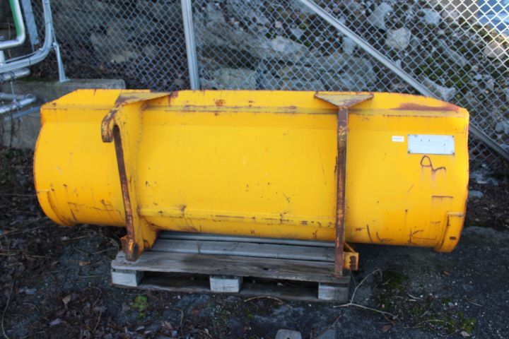 616510-1 Material kick JCB 545 -96