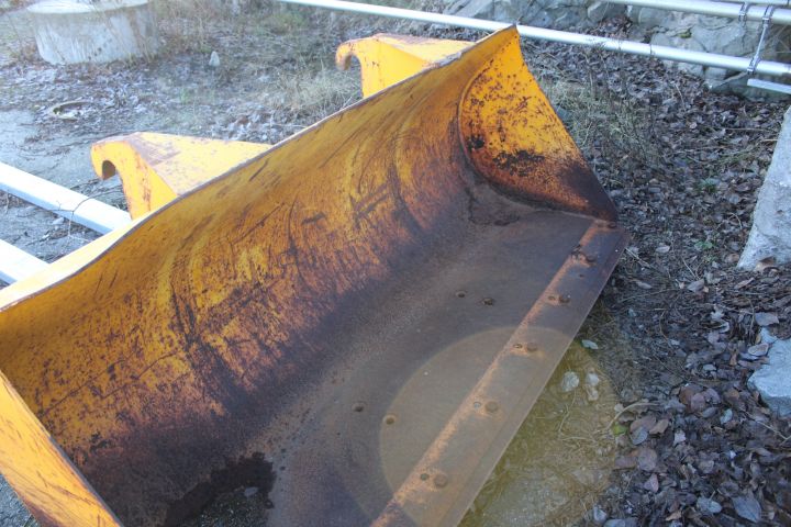 616510-9 Material kick JCB 545 -96