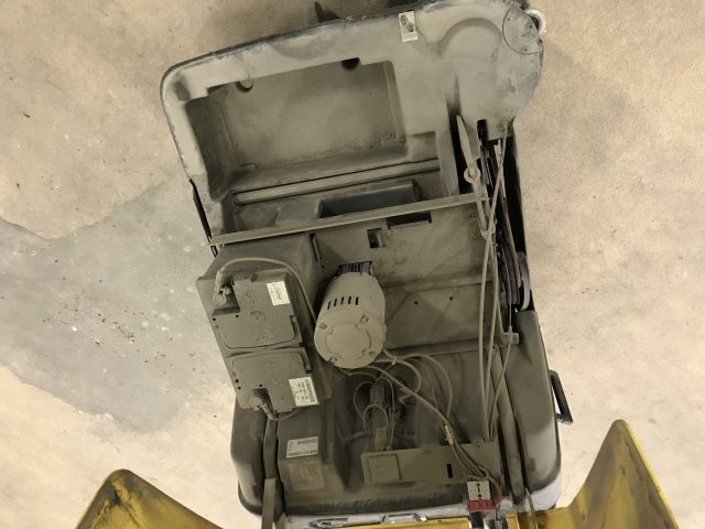 644160-5 Sweeper Kärcher 750 KM