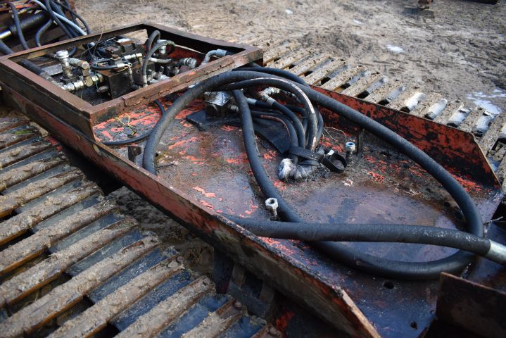 645632-29 Farmi Trac 5000