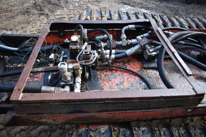 645632-28 Farmi Trac 5000