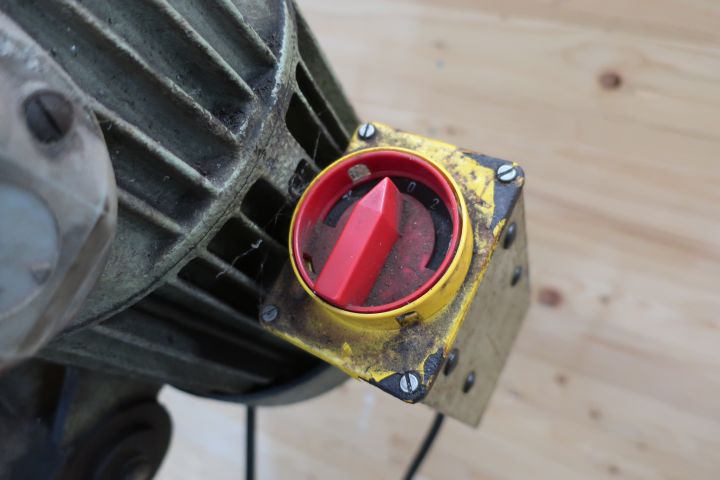 642552-7 Metal cutting saw Mec Brown 100