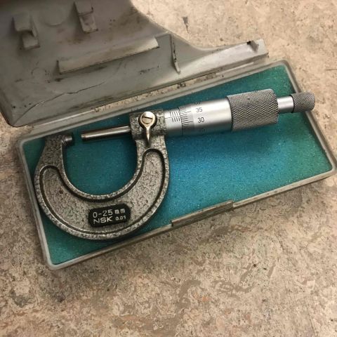 524380-20 Micrometers, cylinder indicators, depth micrometers etc.