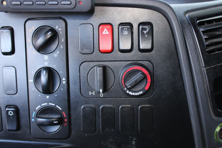 647215-66 Mercedes Benz Atego 918 -12 Reg.no: MPT553 272990km