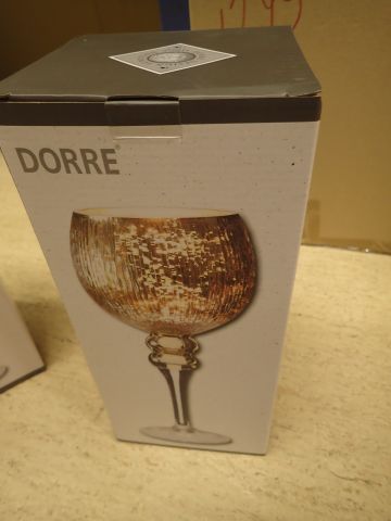 617509-6 Headlights on foot