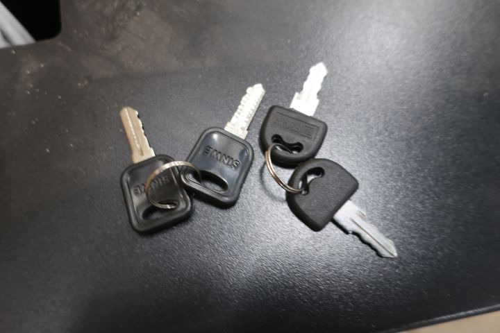 643347-8 Nätverksskåp / Rackskåp med HP Switch.