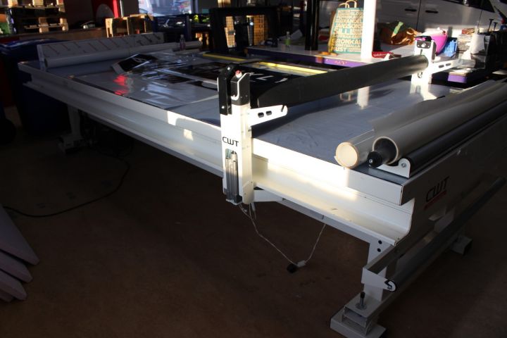 643722-8 Monteringsbord med press Cadorit Cut Work Table 1640